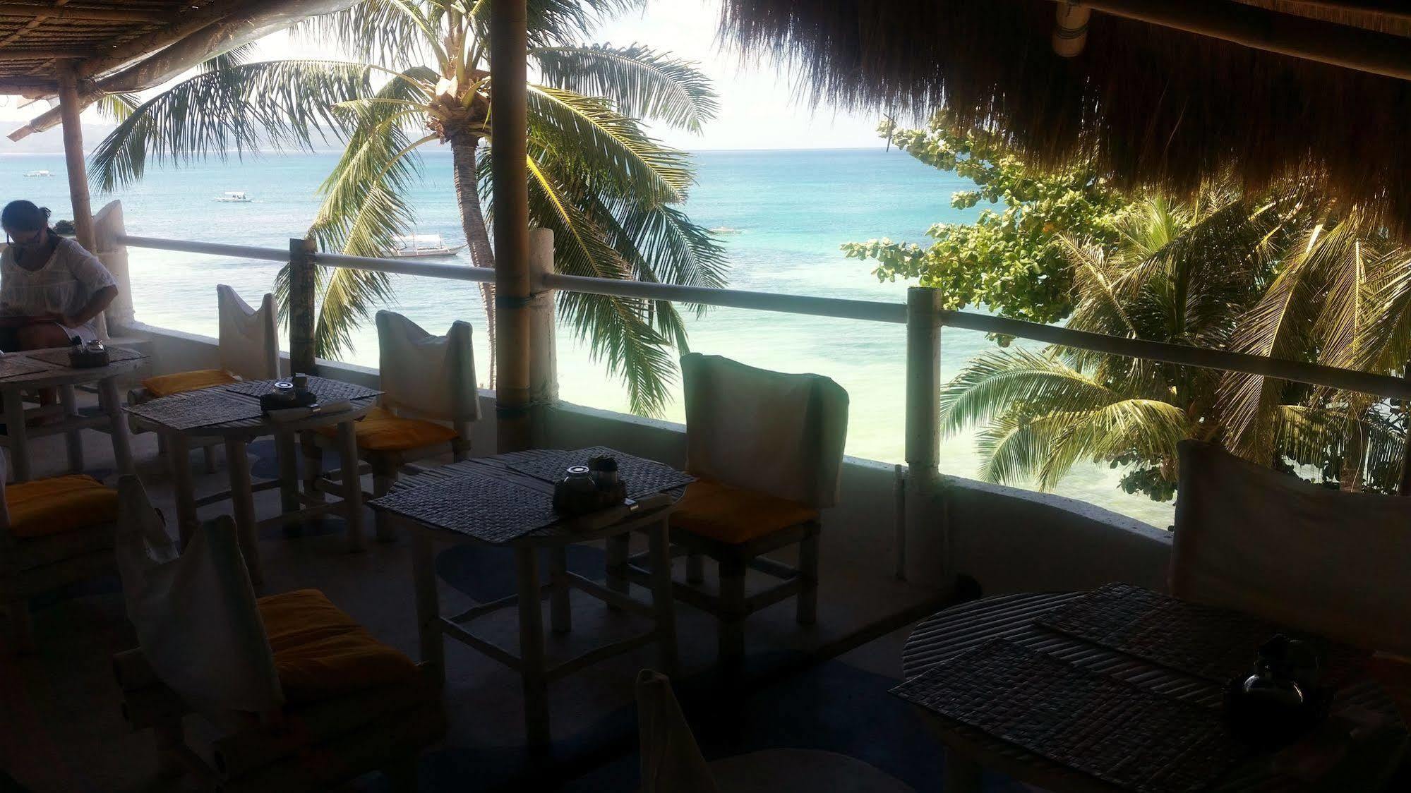 Artista Beach Villa Balabag  Ngoại thất bức ảnh