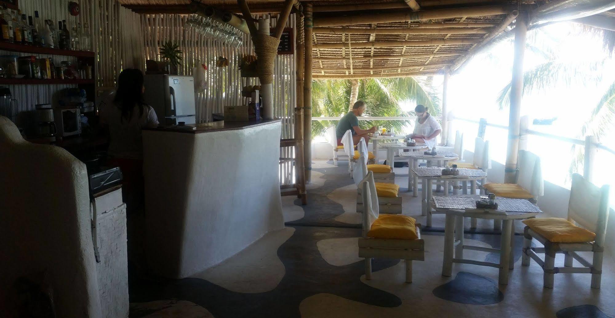 Artista Beach Villa Balabag  Ngoại thất bức ảnh