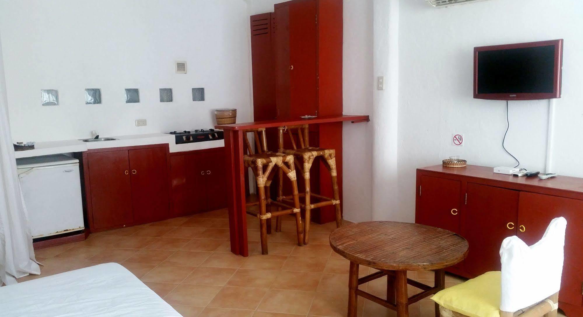 Artista Beach Villa Balabag  Ngoại thất bức ảnh