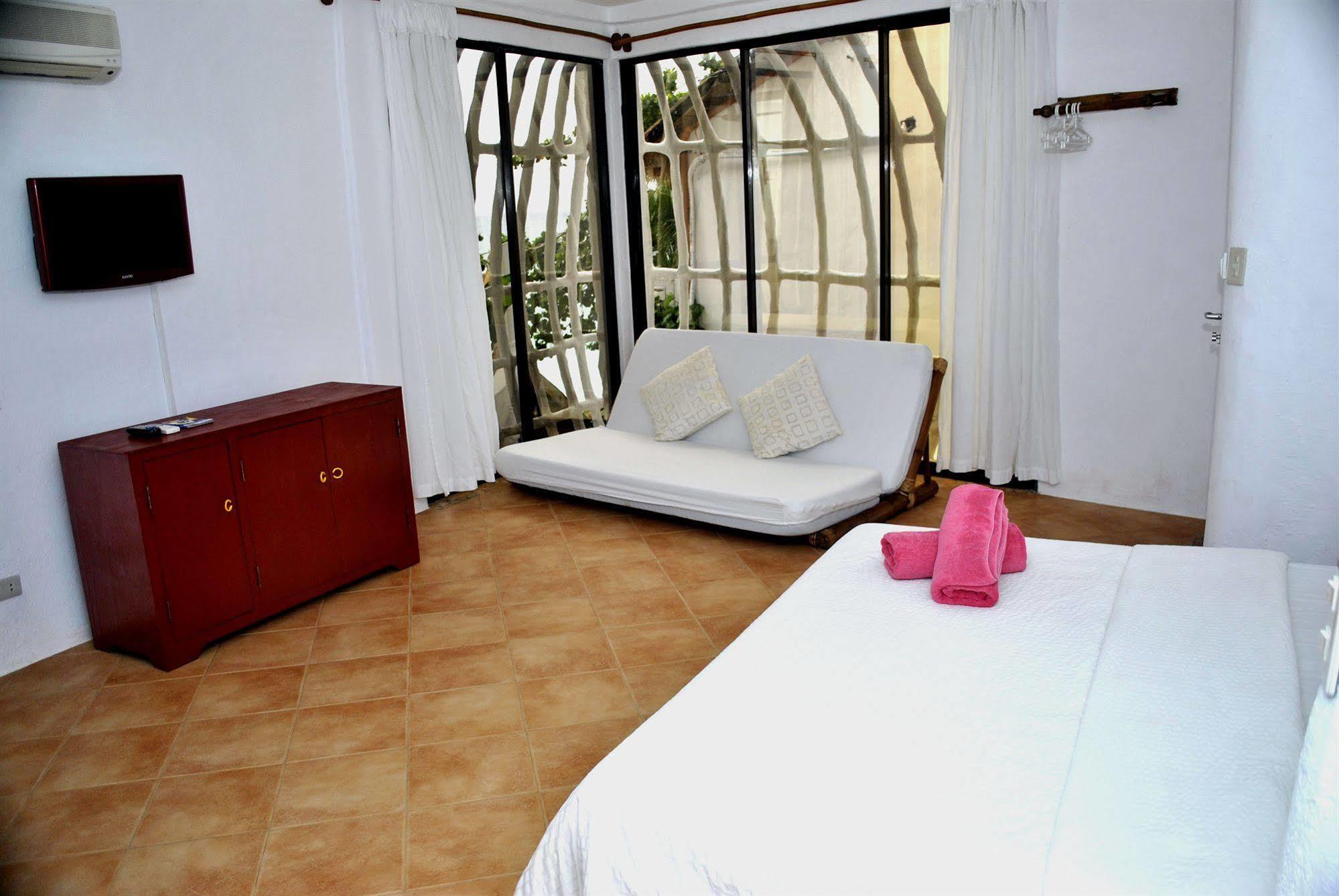 Artista Beach Villa Balabag  Ngoại thất bức ảnh