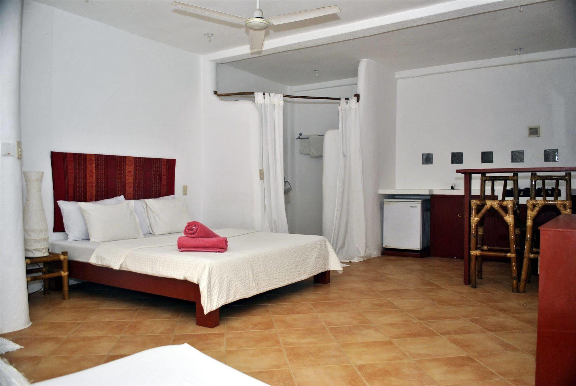 Artista Beach Villa Balabag  Ngoại thất bức ảnh