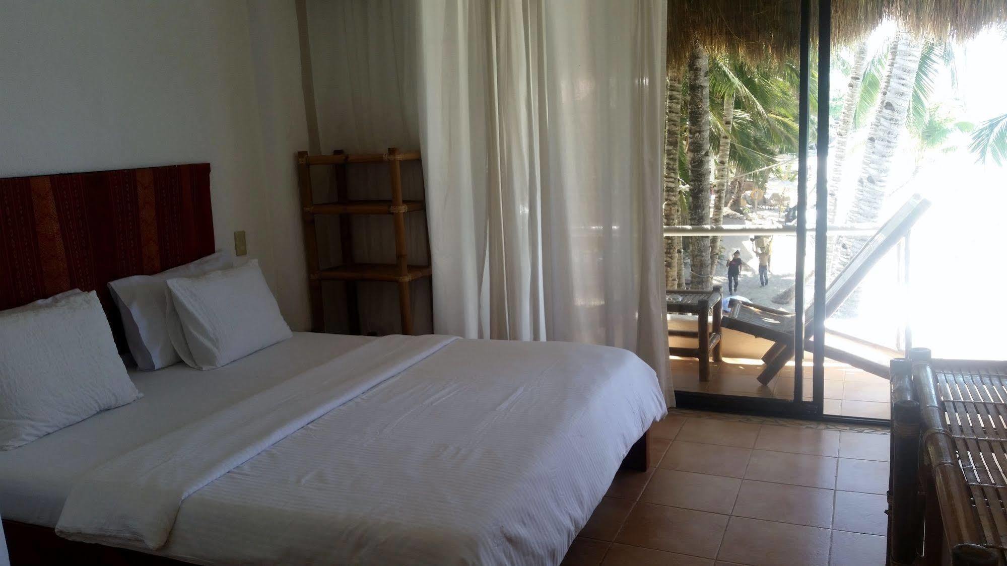 Artista Beach Villa Balabag  Ngoại thất bức ảnh