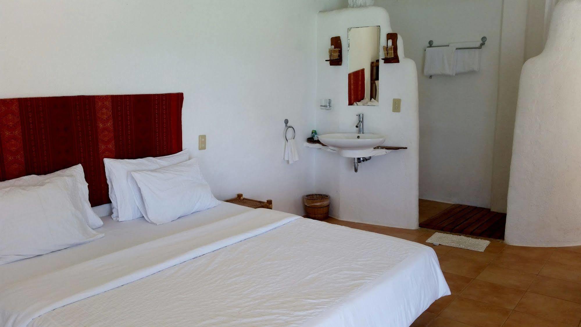 Artista Beach Villa Balabag  Ngoại thất bức ảnh