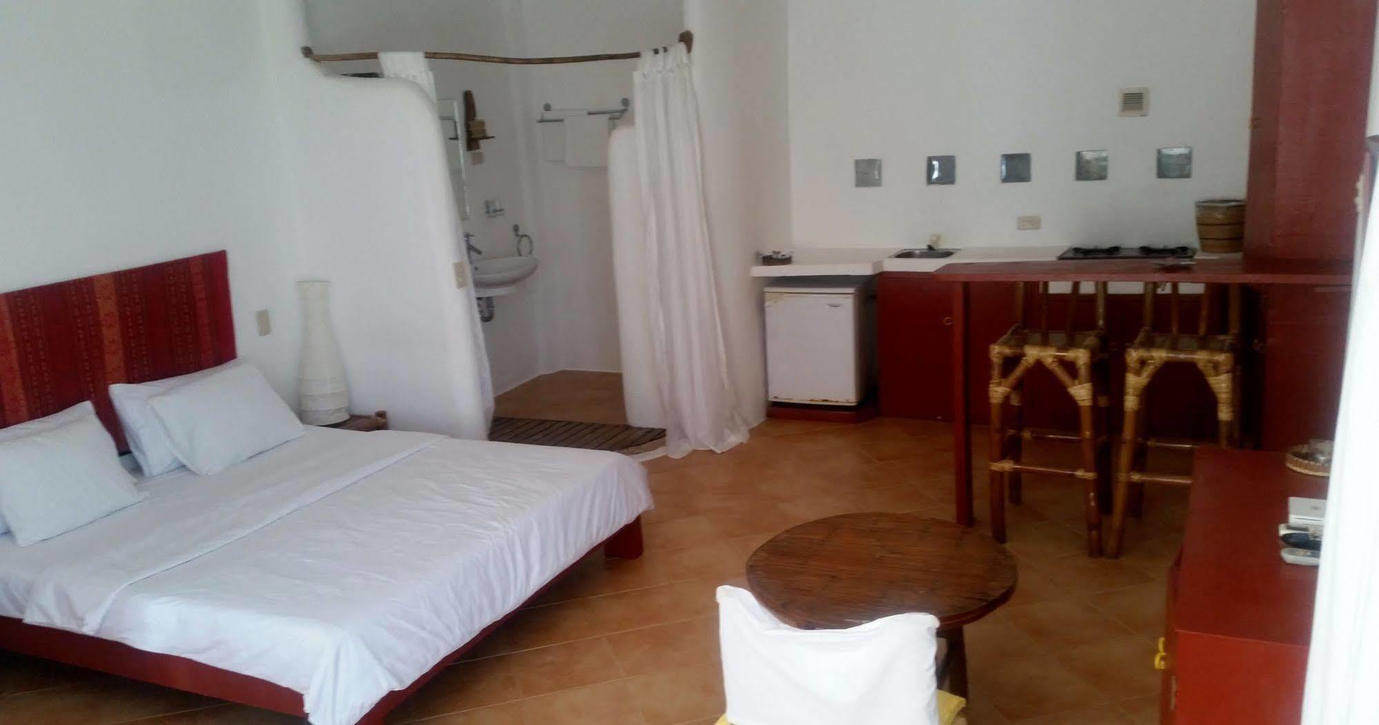 Artista Beach Villa Balabag  Ngoại thất bức ảnh