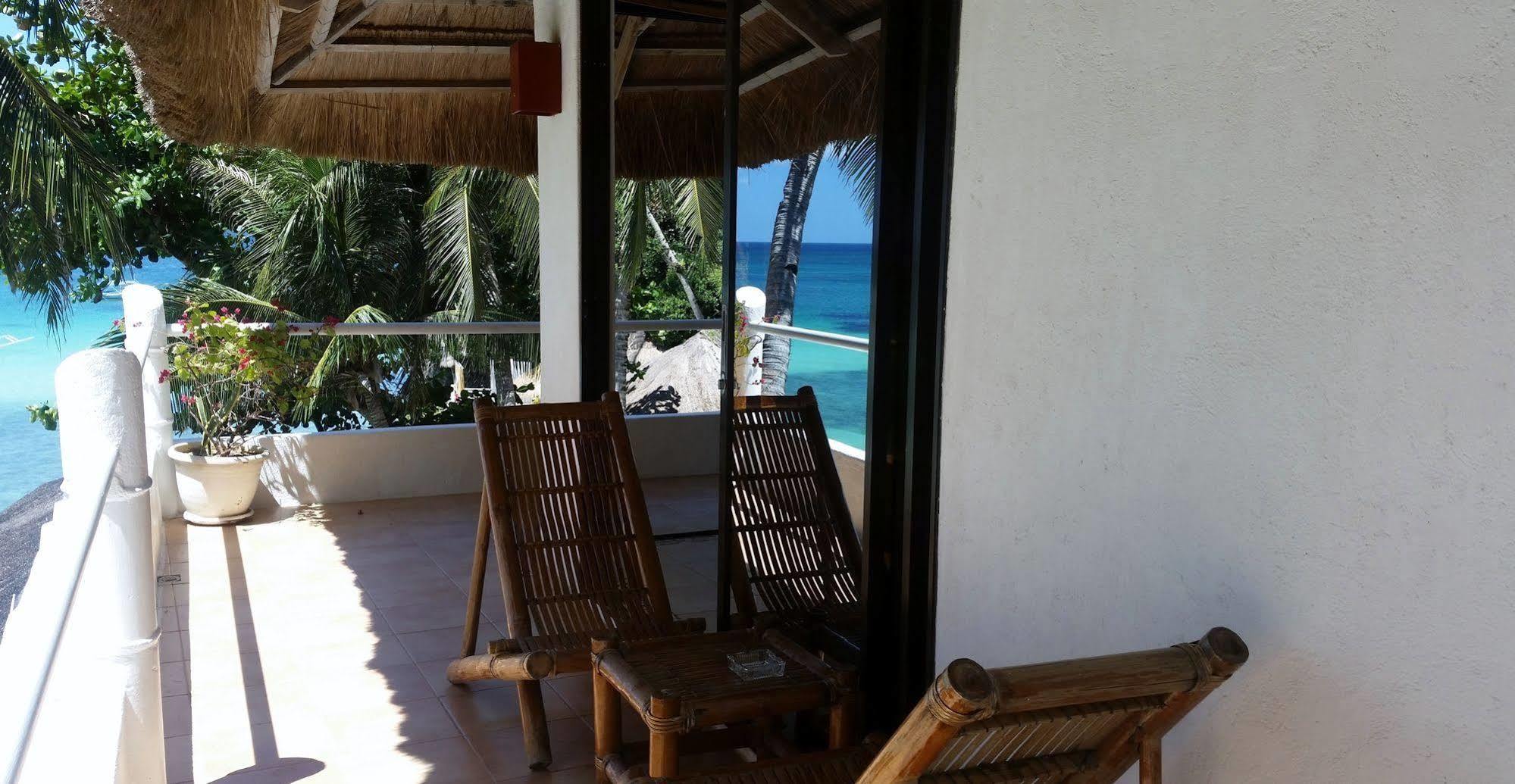 Artista Beach Villa Balabag  Ngoại thất bức ảnh